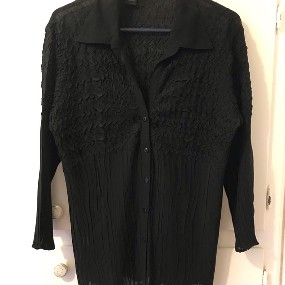 Multi-colored blouses - Picture 2 of 4